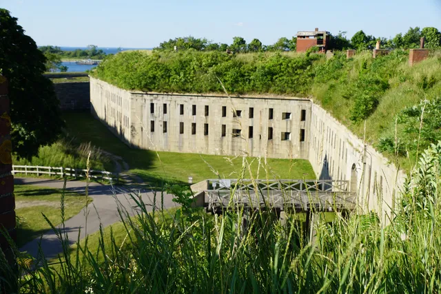 Fort Warren