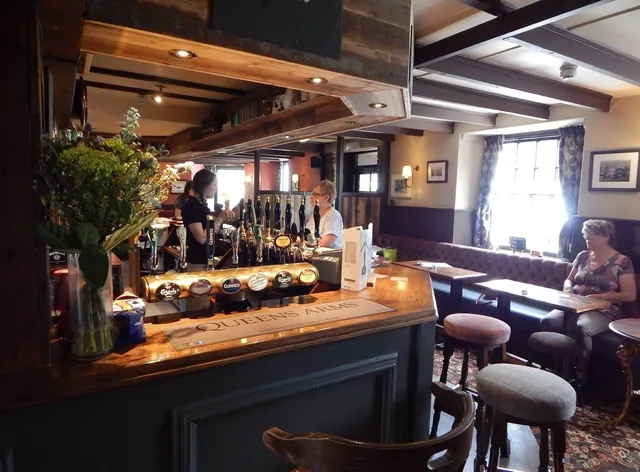 The Queen's Arms