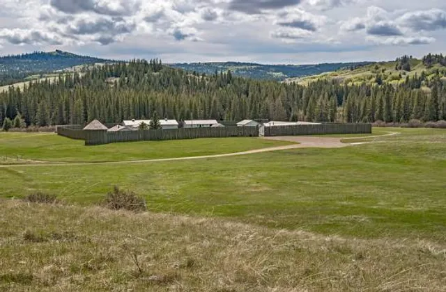 Cypress Hills Interprovincial Park - Saskatchewan Visitor Centre