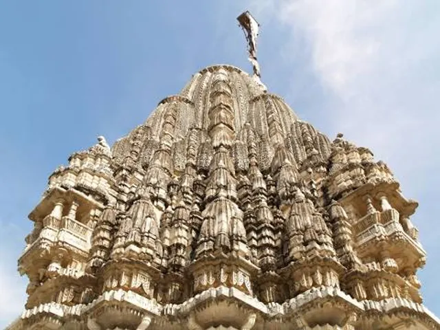 Shri Trimurti Digamber Jain Temple, Susner