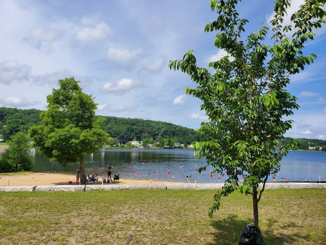 Lake Gardner Beach