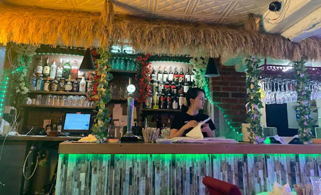 Bees Indian Restaurant Bar & Grill