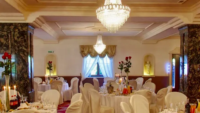 Noce i Dnie Hotel &Restauracja .WESELA-PRZYJĘCIA RODZINNE-KONFERENCJE. .