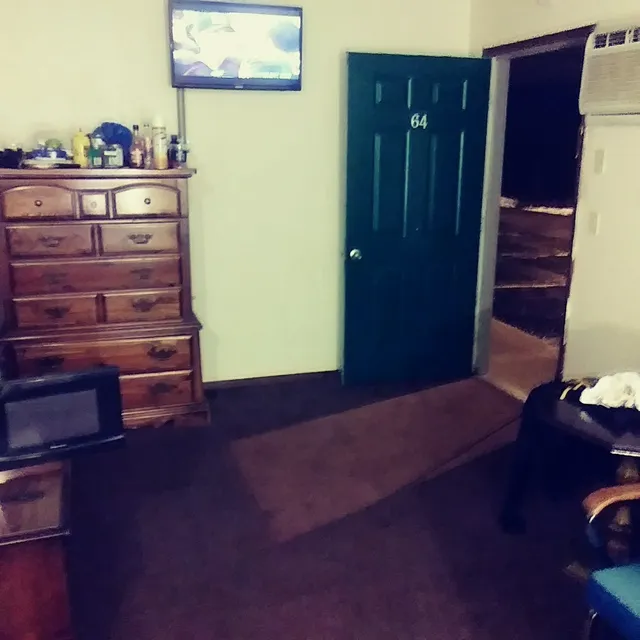 Burkewood Inn Main st