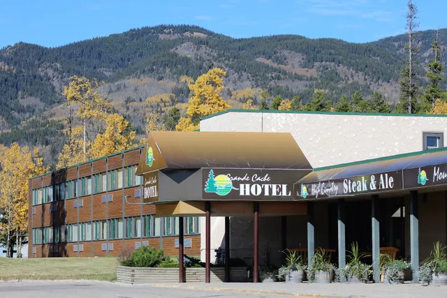 Grande Cache Hotel