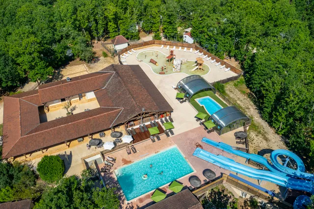 Camping Lou Castel Dordogne 4 stars