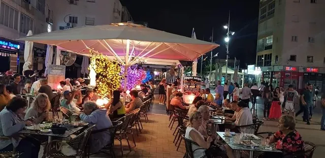 "סקוצמן" The Scotsman (Dary More)