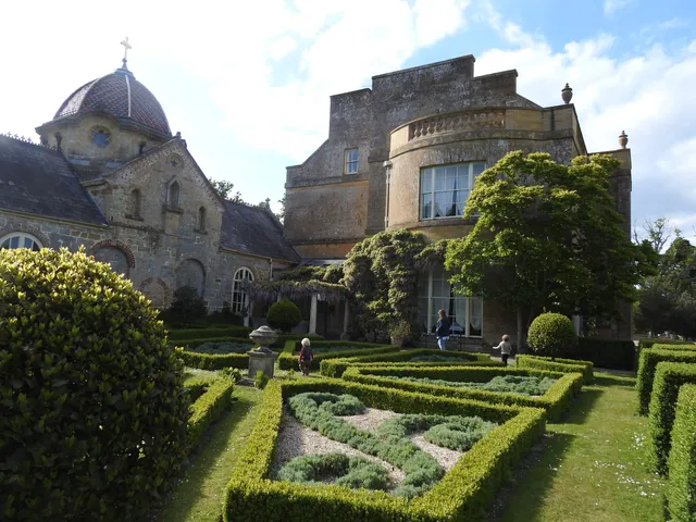 Chideock Manor Gardens