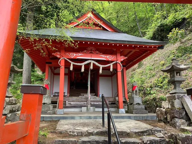 Oeyama Onitake Inari Shrine