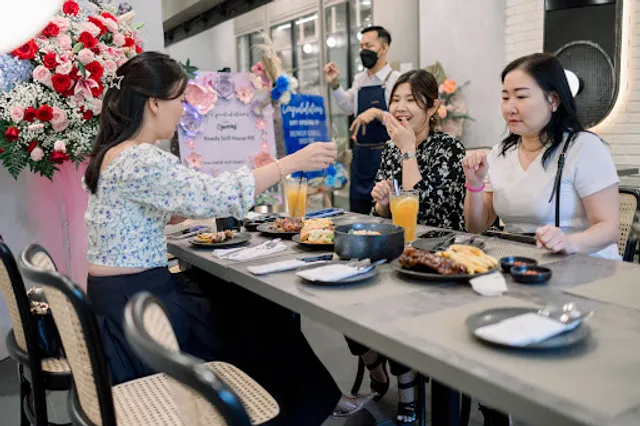 Howdy Grillhouse PIK