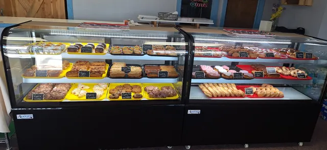 T&V's DONUTS featured by North Hi-Way Cafe
