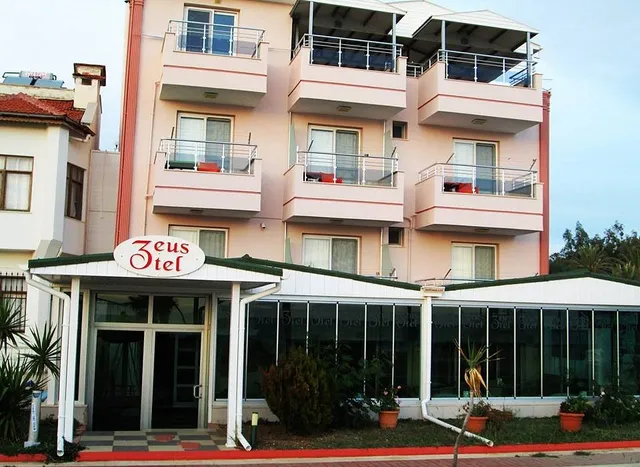 Zeus Otel