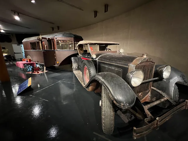 J. K. Lilly III Automobile Gallery