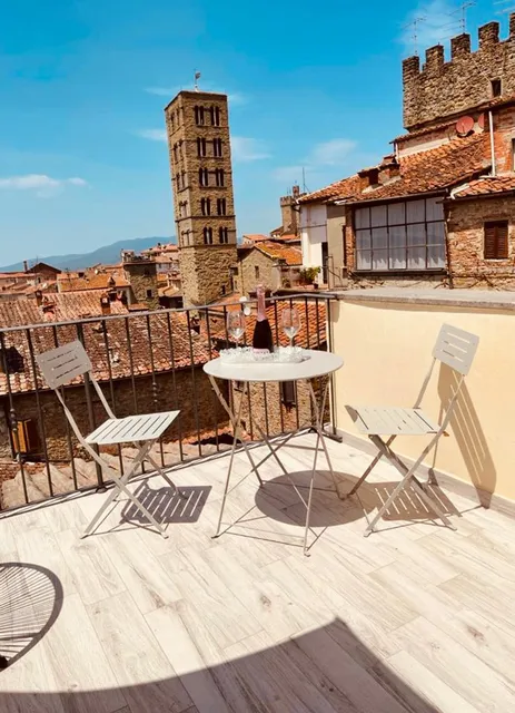 La Torre di Borgunto - Piazza Grande