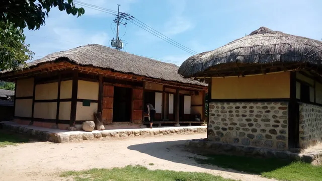 House of Jeong Jiyong