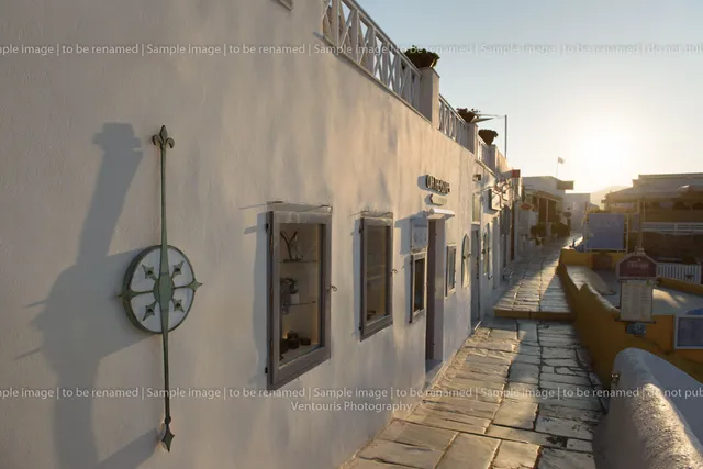 Oia Treasures Art Gallery