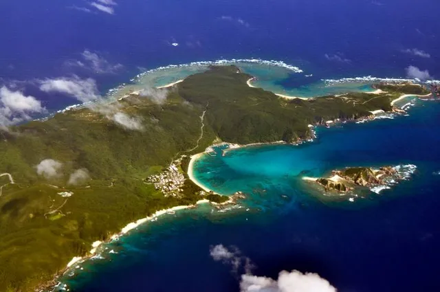 Pantai Tanjung Bloam