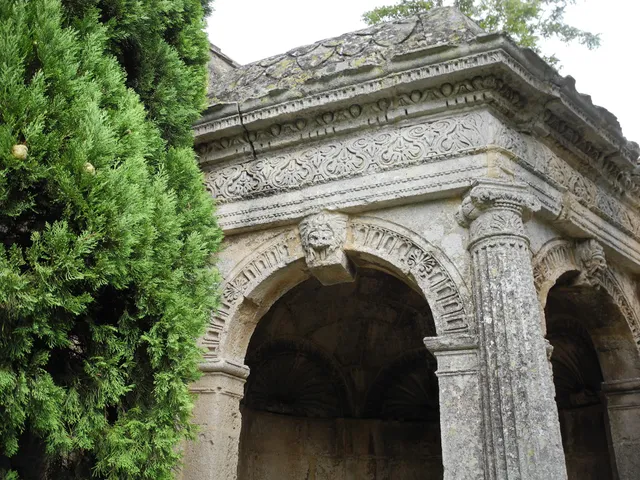 Pavilion Queen Jeanne