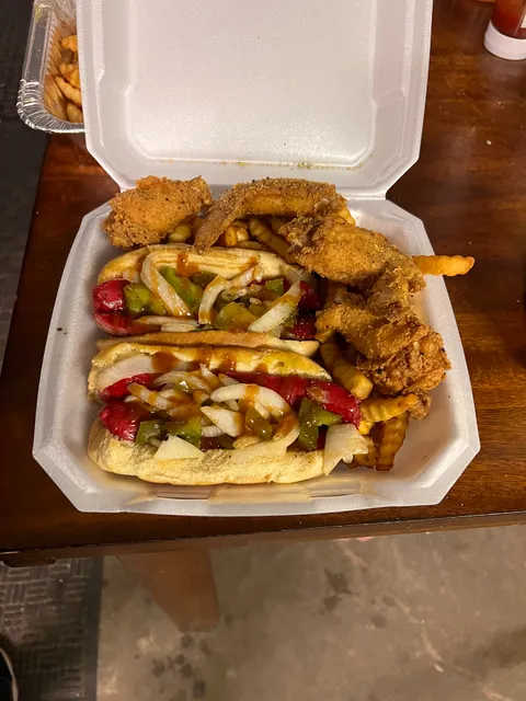 Tiffany’s X’Clusive Sportz Bar & Grill