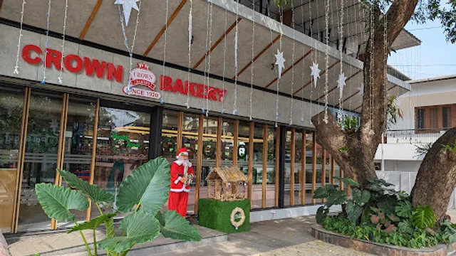 Crown Bakery