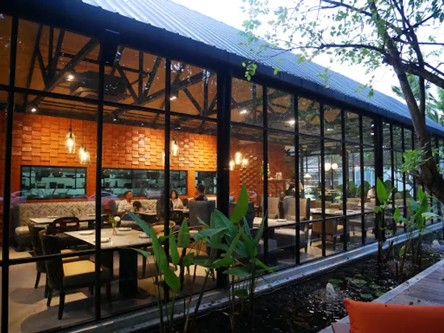 ร้านอาหารต้นตาล สาขา 1 (โรงแรมแกรนด์ริเวอร์ไซด์) - Tontan Restaurant Grand Riverside