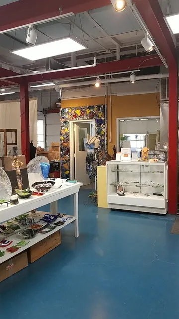 The Glass Palette - Interactive Glass Art Studio