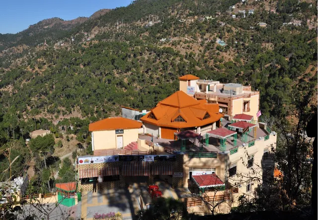 NEOVEDIC 2BHK Apartments Home Stay