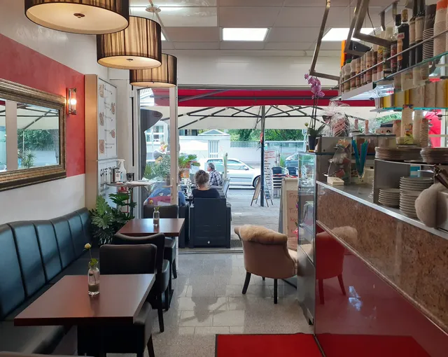 Eiscafe Opera Italiana by Claudia