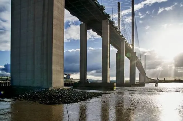 East Huntington Bridge