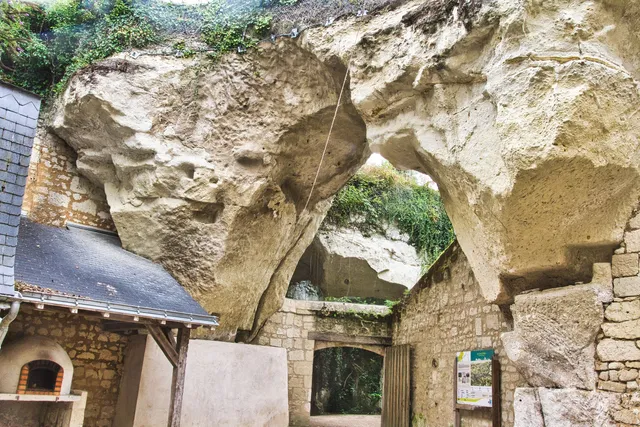 Parcours Troglodytique