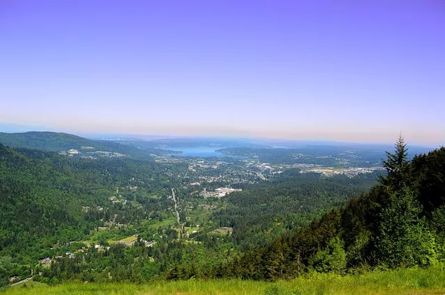 Poo Poo Point Trailhead