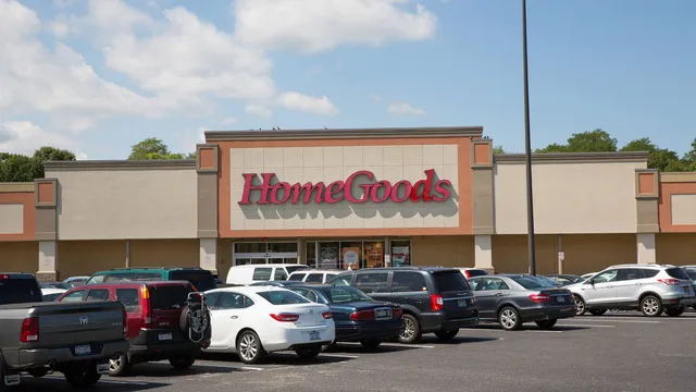 Nesconset Shopping Center