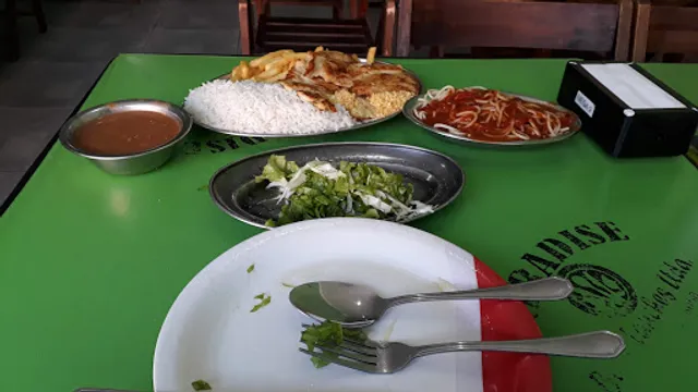 Paradise Bar e Lanches