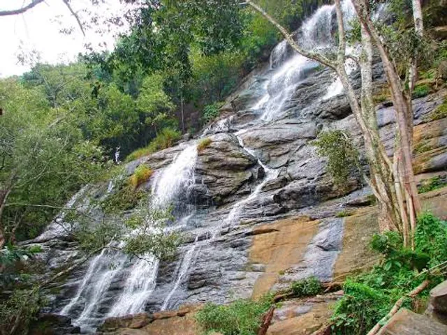 Kiliyur Falls