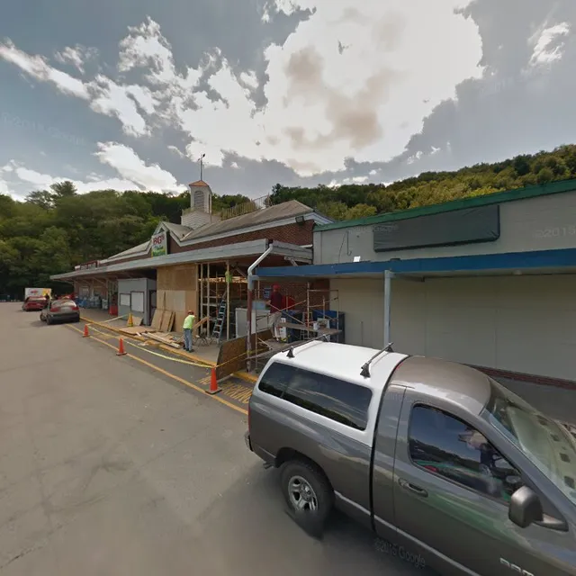 Coal Town Supermarket of Kings Village