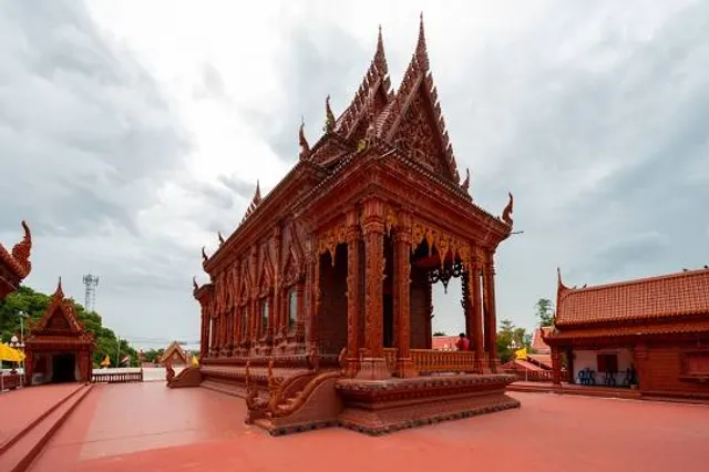 Wat Phraya Suren