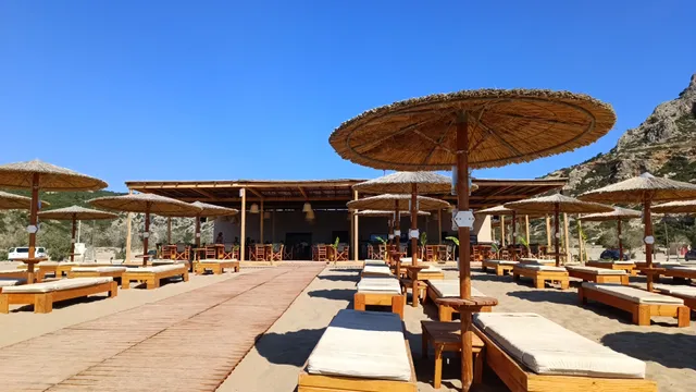 Monamo Beach Bar Restaurant