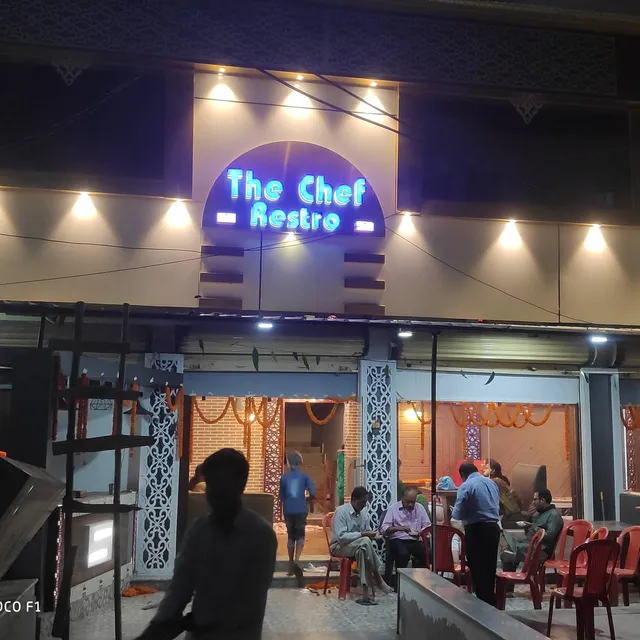 THE CHEF RESTRO.