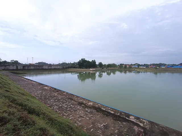 Kolam Retensi Boulevard & Sarana Olahraga