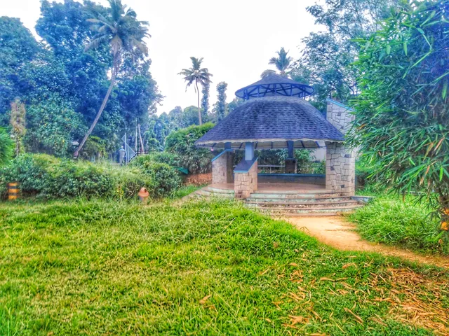 Edakkadavu Pampa River Side Park