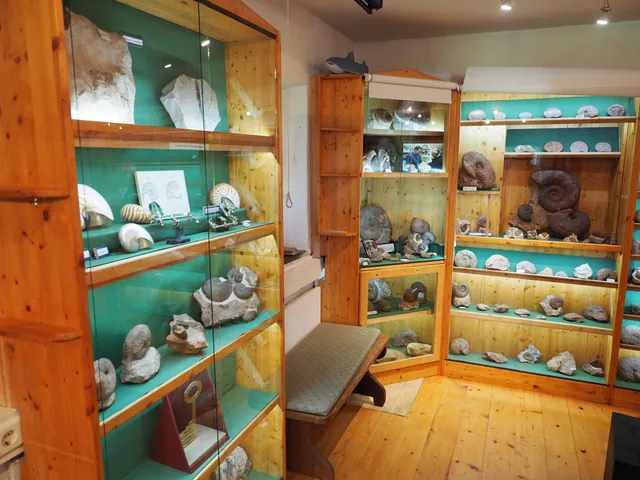 Elsbethen-Glasenbach "to powder maker"