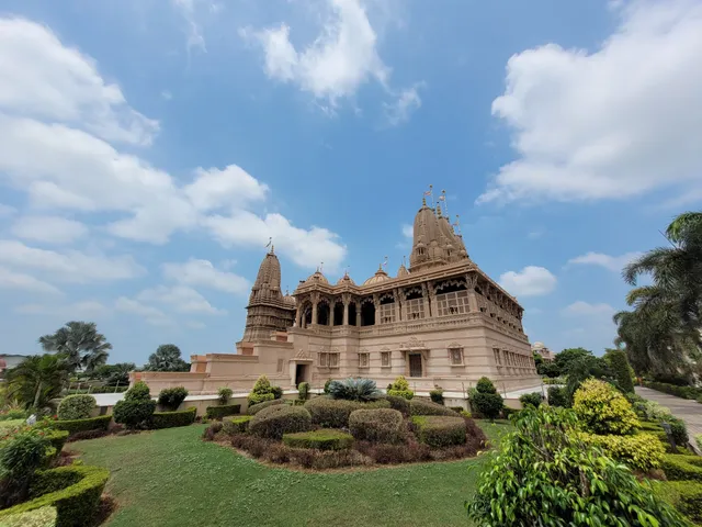 BAPS Shri Swaminarayan Mandir, Himmatnagar