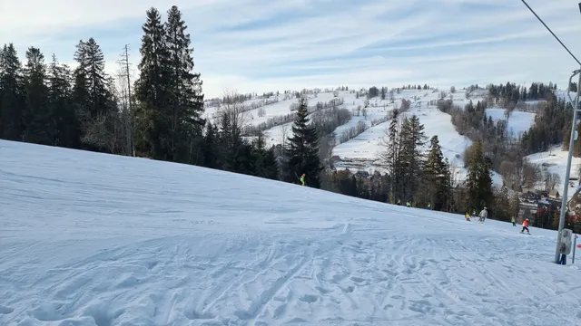 Suche-Ski u Jędrola - SnowTubing, szkoła narciarska i stok.