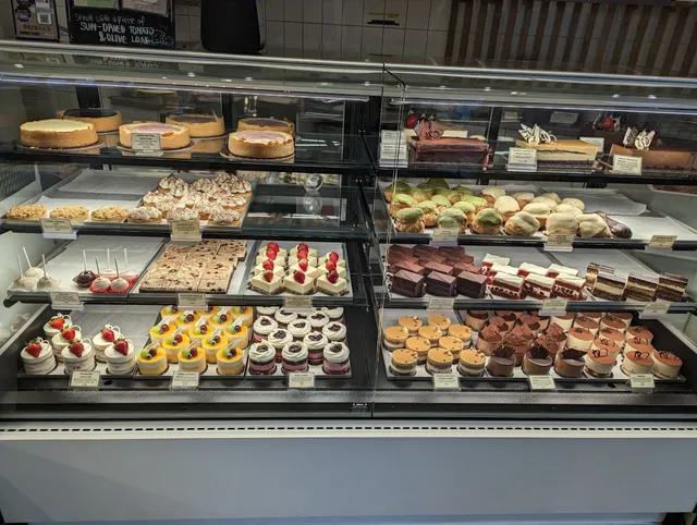 Breka Bakery & Café - Davie