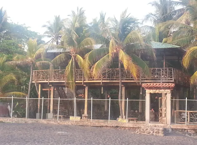 Restaurante y Hotel Sol Bohemio