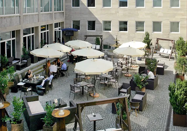 CONSILIUM - Restaurant · Café · Bar