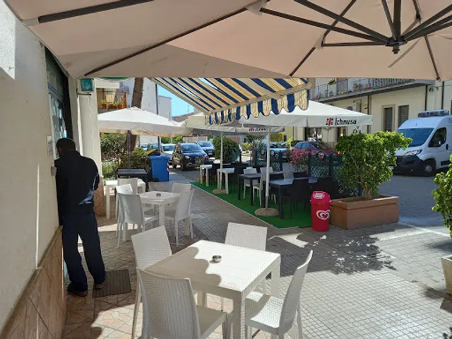 Mk Puccia "Trattoria-Pizzeria-Bar"