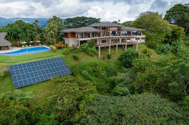 Lamangata Luxury Surf Resort