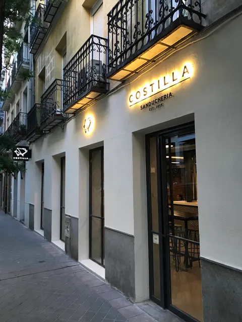 Los Costilla - Burgers & Ribs