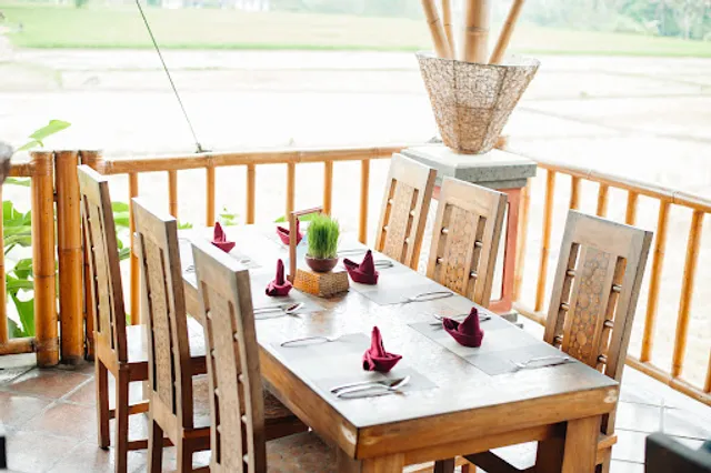 Bebek Tebasari Resto